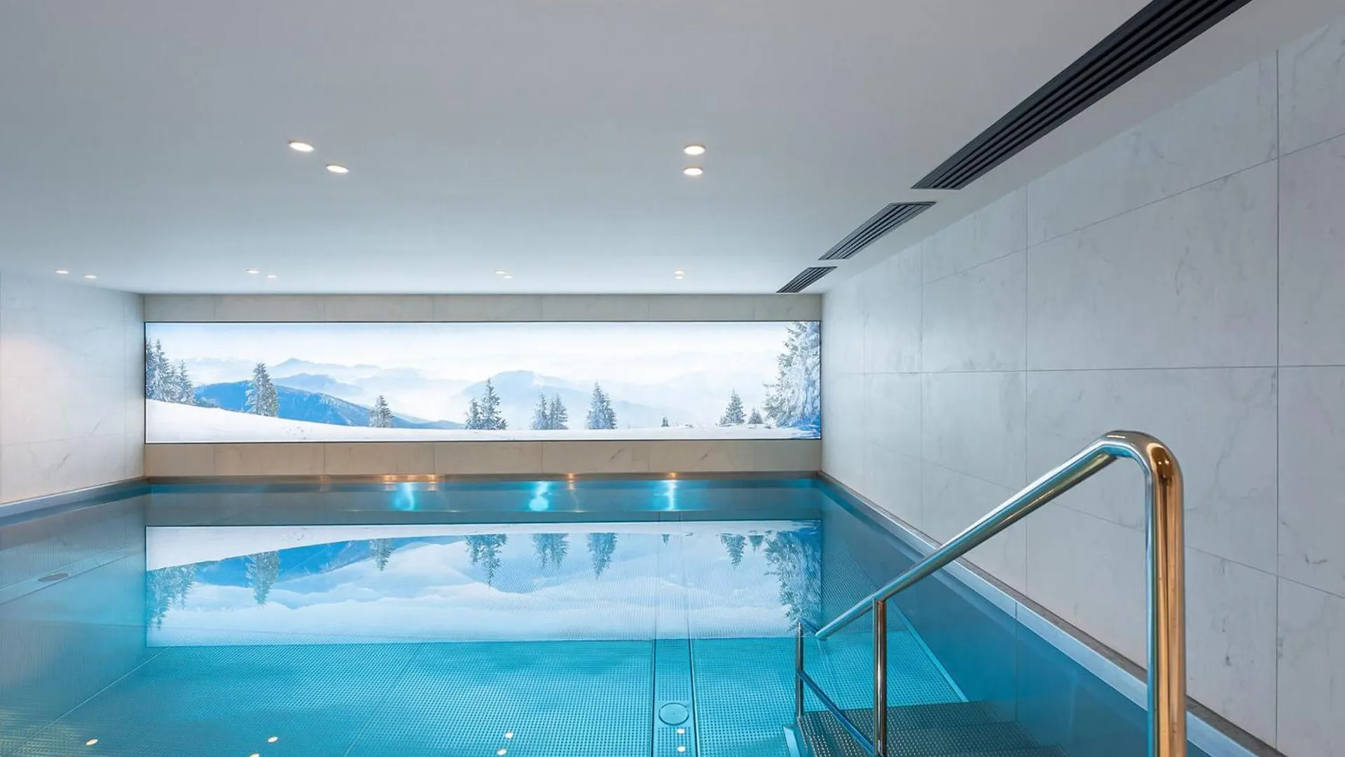 Chalet Avec Spa Partage, 5 Chambres, Piscine, Parkings A Megeve - Fr-1-569-187