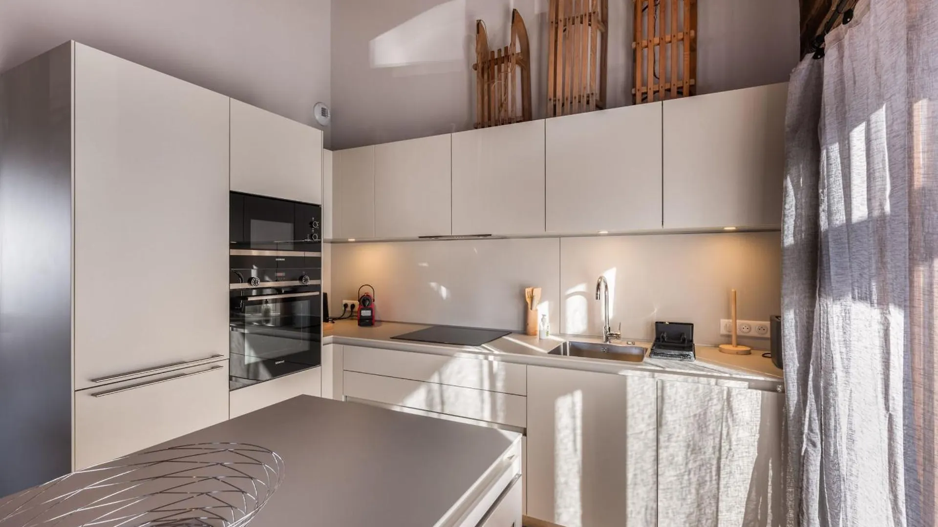 Chalet Avec Spa Partage, 5 Chambres, Piscine, Parkings A Megeve - Fr-1-569-187 Apartment