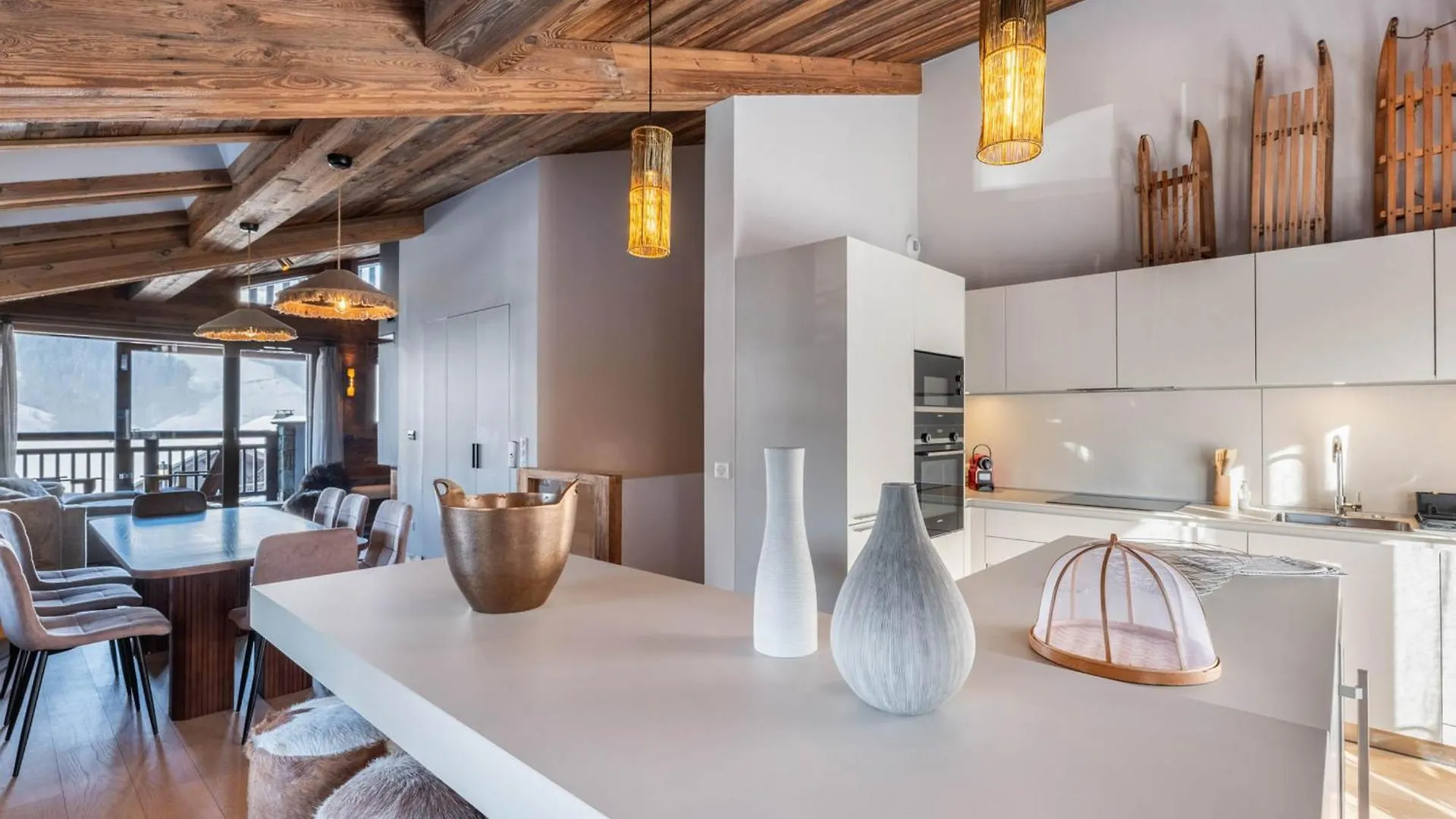 Chalet Avec Spa Partage, 5 Chambres, Piscine, Parkings A Megeve - Fr-1-569-187 Apartment