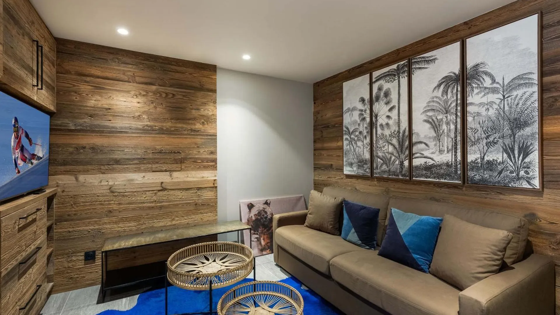 Chalet Avec Spa Partage, 5 Chambres, Piscine, Parkings A Megeve - Fr-1-569-187 0*,