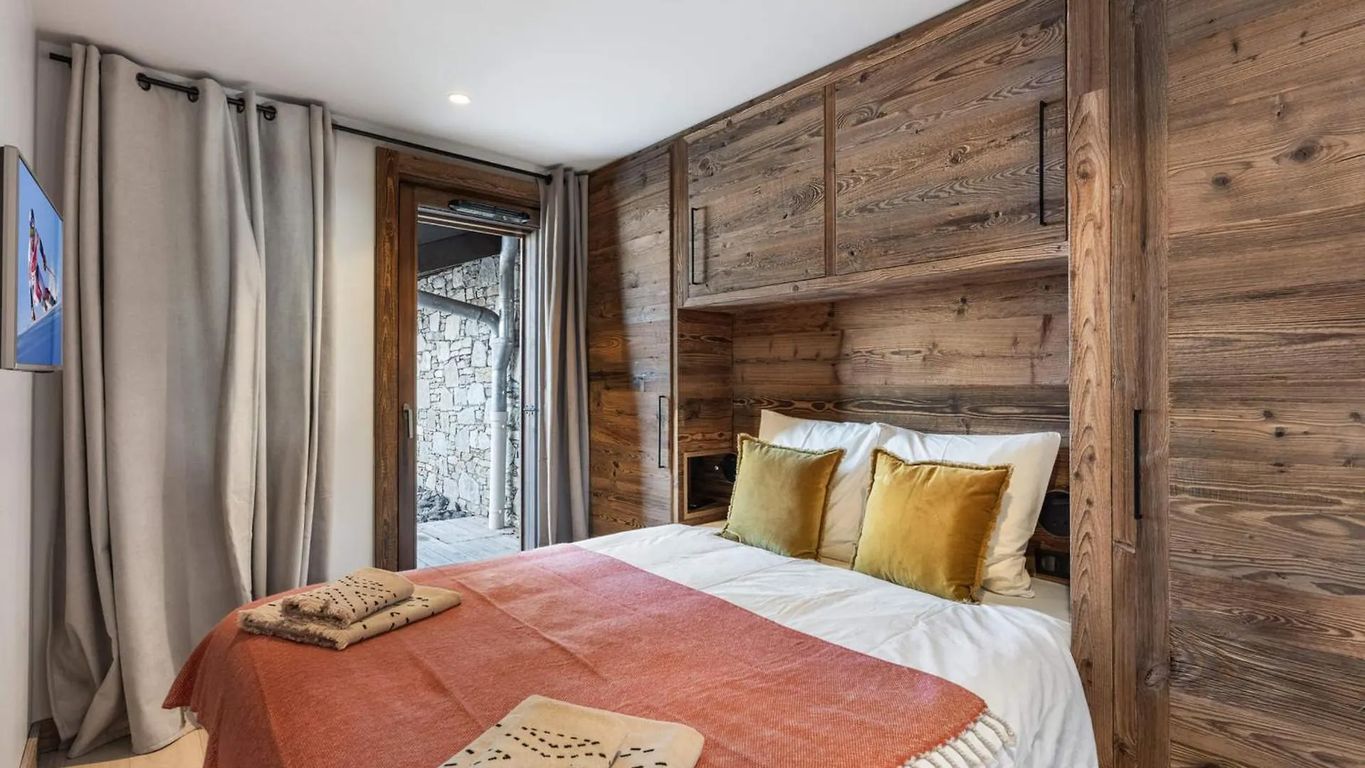 Apartment Chalet Avec Spa Partage, 5 Chambres, Piscine, Parkings A Megeve - Fr-1-569-187 France